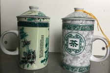 Chinesische Teetassen mit Sieb